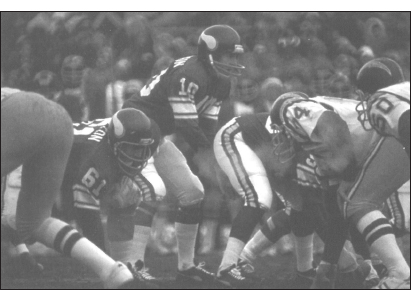 Fran Tarkenton The scrambler made life tough for his offensive lineman who - photo 2