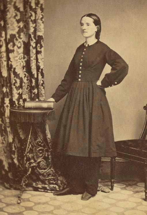 Mary Edwards Walker was known for dressing in mens clothing She was a leading - photo 5