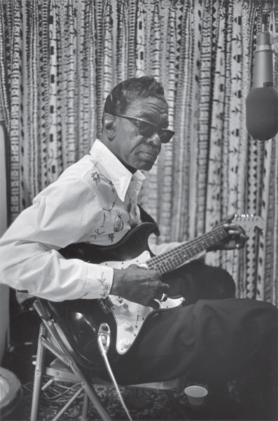 MOJO HAND THE LIFE AND MUSIC OF LIGHTNIN HOPKINS TIMOTHY J OBRIEN AND - photo 1