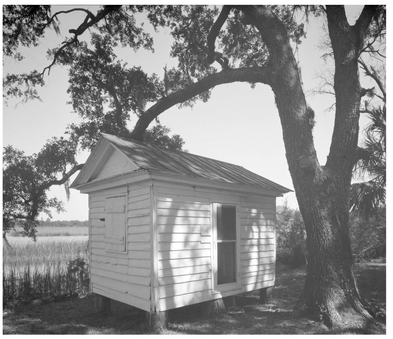 This Stone Creek cabin on Sunnyside Plantation on Edisto Island South - photo 3