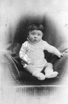 Hitler as a baby c1889 Adolf Hitler was born in the village of Braunau am - photo 3