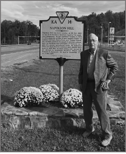 DON GREEN AT THE NAPOLEON HILL HISTORICAL MARKER Foreword by Dan Strutzel This - photo 4