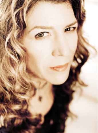 Author photo by Tamara Reynolds Since her debut on Atlantic Records in 1991 - photo 3