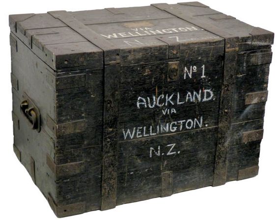 Black wooden sea chest donated to Papakura Museum in 1977 by a Mrs Bates - photo 2