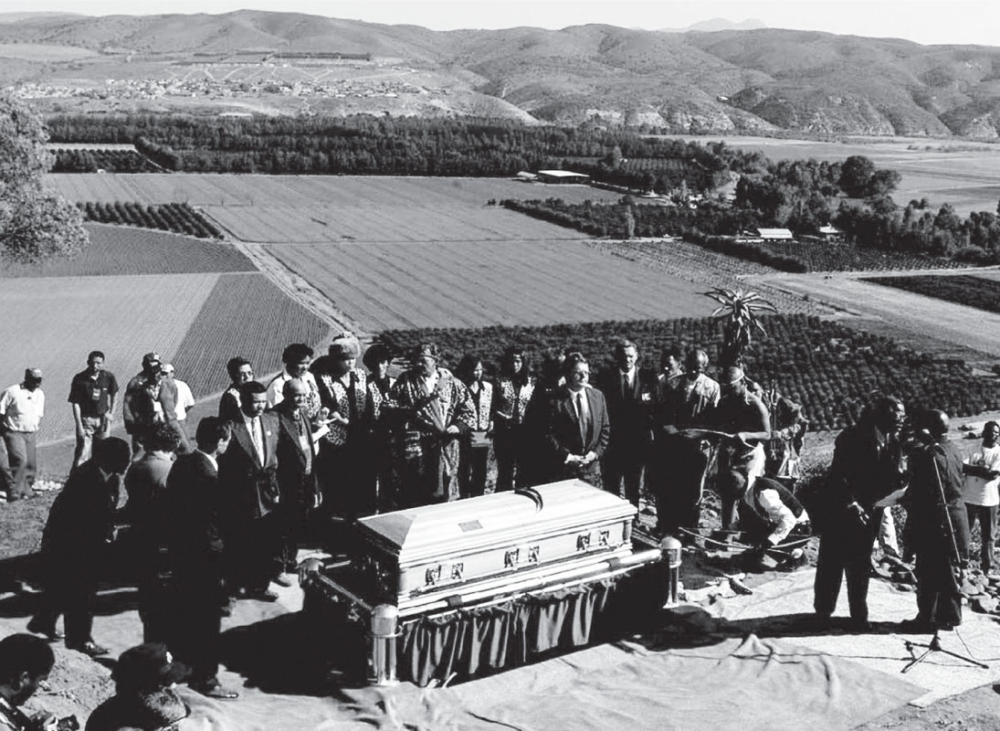 Saartjies state funeral Hankey Eastern Cape 9 August 2002 BY THE SAME - photo 8