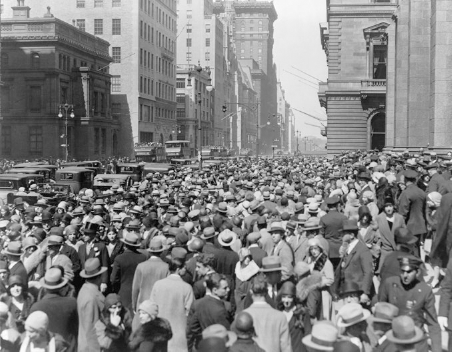 Easter Sunday crowd on Fifth Avenue New York City c 1925 The modern office - photo 2