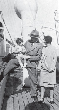 Ernest Hemingway Pauline Pfeiffer Hemingway and Patrick Hemingway onboard a - photo 4