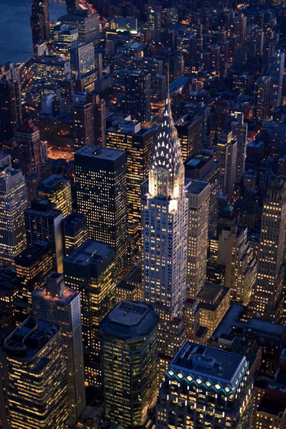 The Chrysler Building at night INTRODUCTION MEET THE MANHATTAN There is no - photo 5