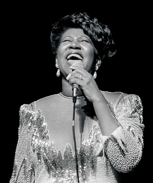 Aretha Franklin at the Chicago Theater in Chicago Illinois January 1986 - photo 2