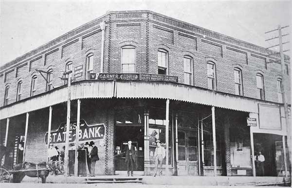 First State Bank on the corner of Avenue D and Gray circa 1910 While Killeen - photo 6