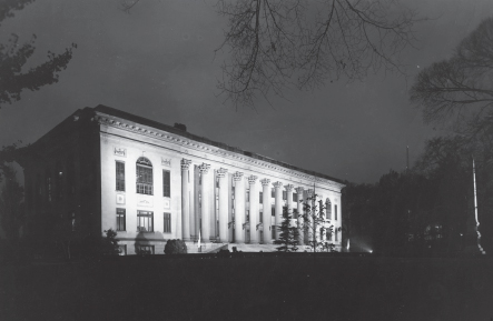 Mecklenburg Countys fifth courthouse in operation from 1928 to 1978 located - photo 5