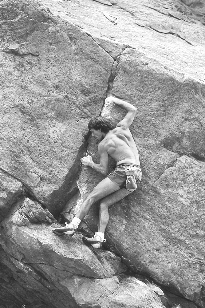 Bob Horan free soloing Horangutan 512a Eldorado Canyon Photo by Jeff - photo 7