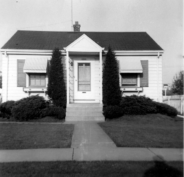 The house I grew up in at 3233 Sangamon St in Steger It still surprise s me - photo 3