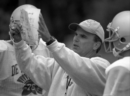 Bob Ladouceur - Chasing Perfection: The Principles Behind Winning Football the De La Salle Way