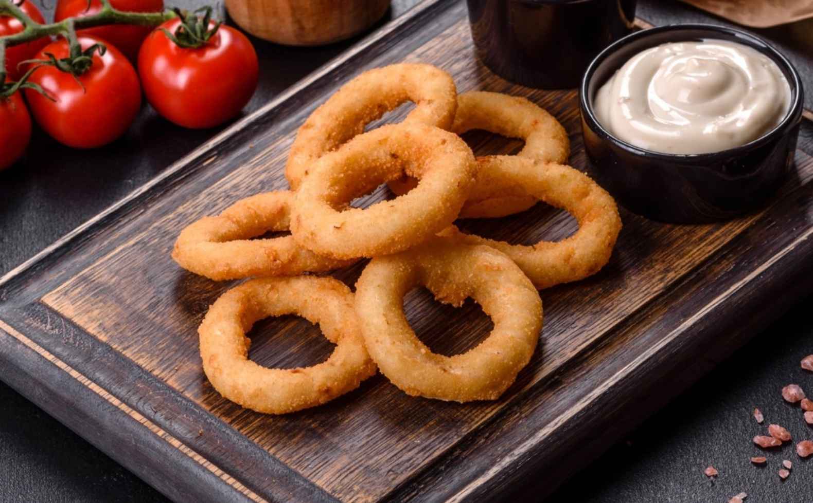 Even elders can still recognize onion rings as one of the best comfort foods - photo 6