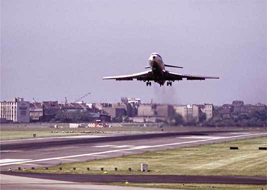 A PanAm Boeing 727 takes off from Templehof airport in the heart of Berlin The - photo 8