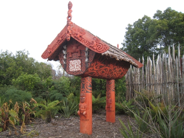 History and related languages Te Reo is an Eastern Polynesian language und - photo 2