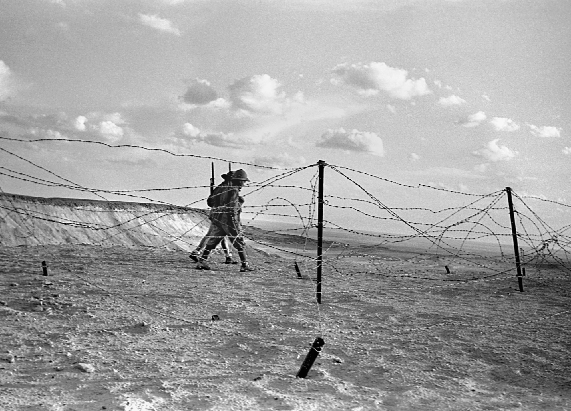 THE DESERT WAR THE CAMPAIGN IN NORTH AFRICA 194043 THEN AND NOW Of all the - photo 2