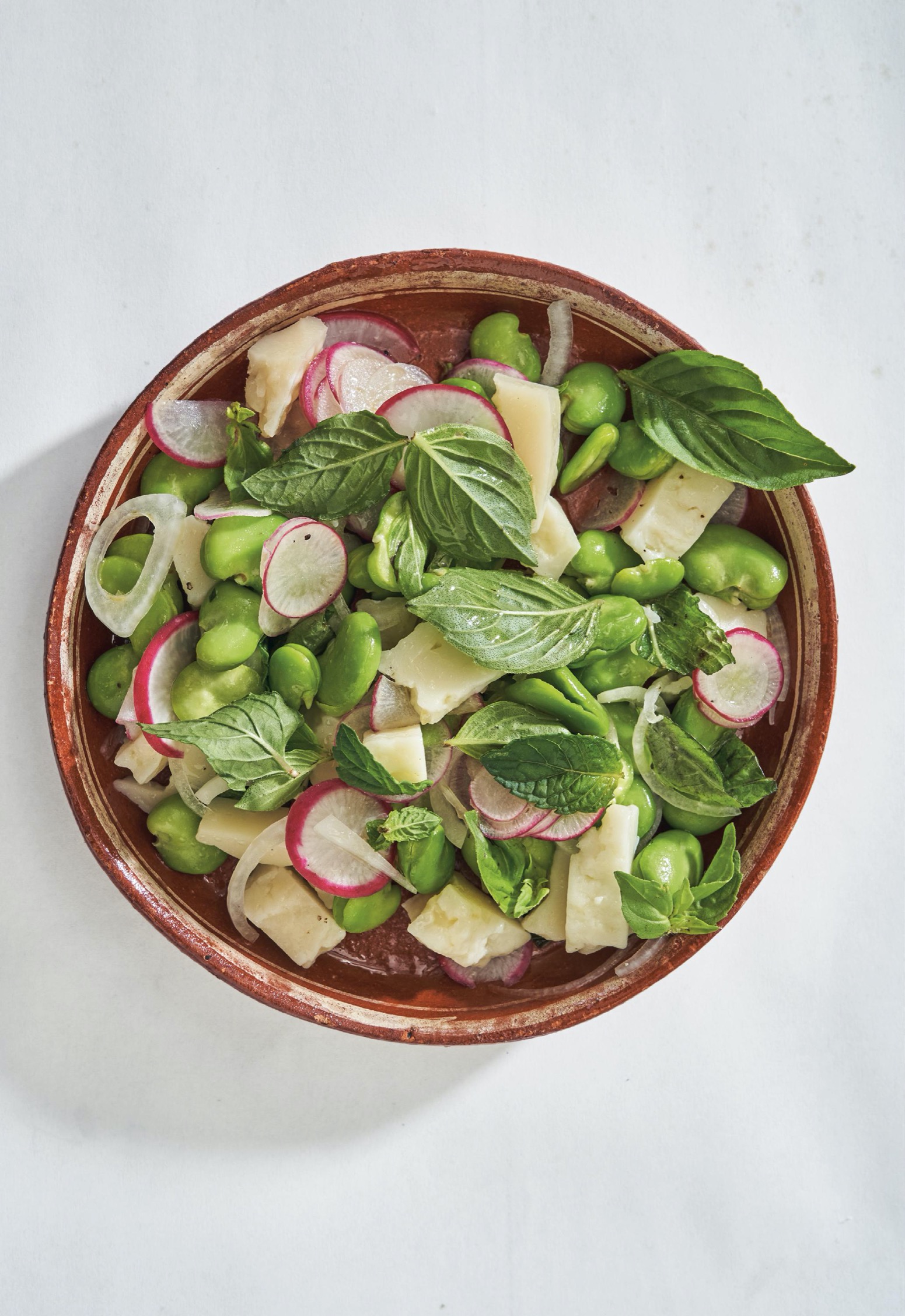 Baccelli or fava in their pods are shucked just before serving Eat fava - photo 3