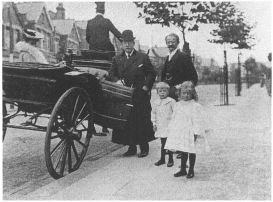 Frontispiece Visiting the sick Lady Olga Wood and Professor Sanford take their - photo 2