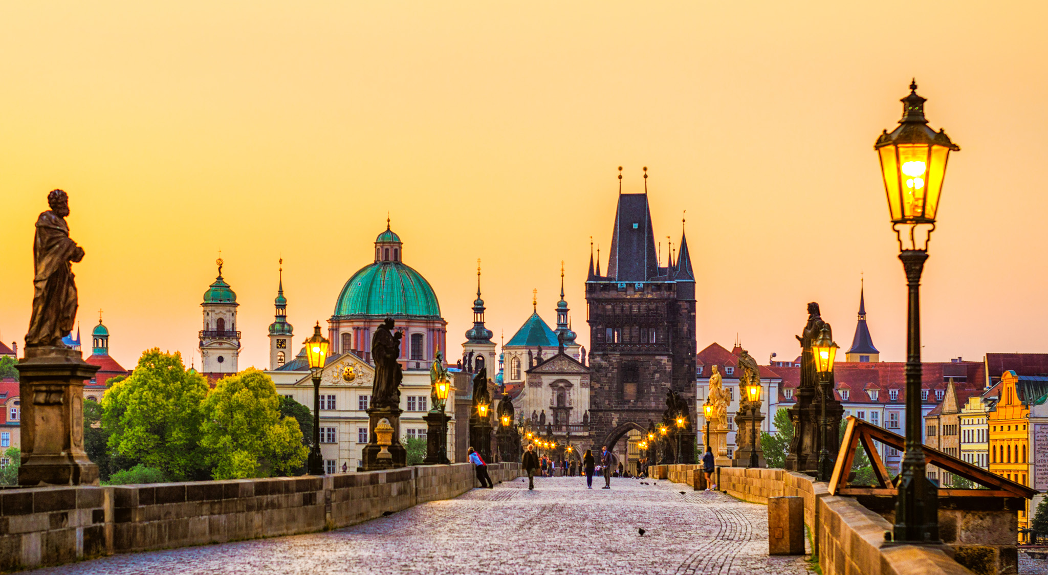 t This Gothic masterpiece leaps across the Vltava in 16 cavernous stone arches - photo 9