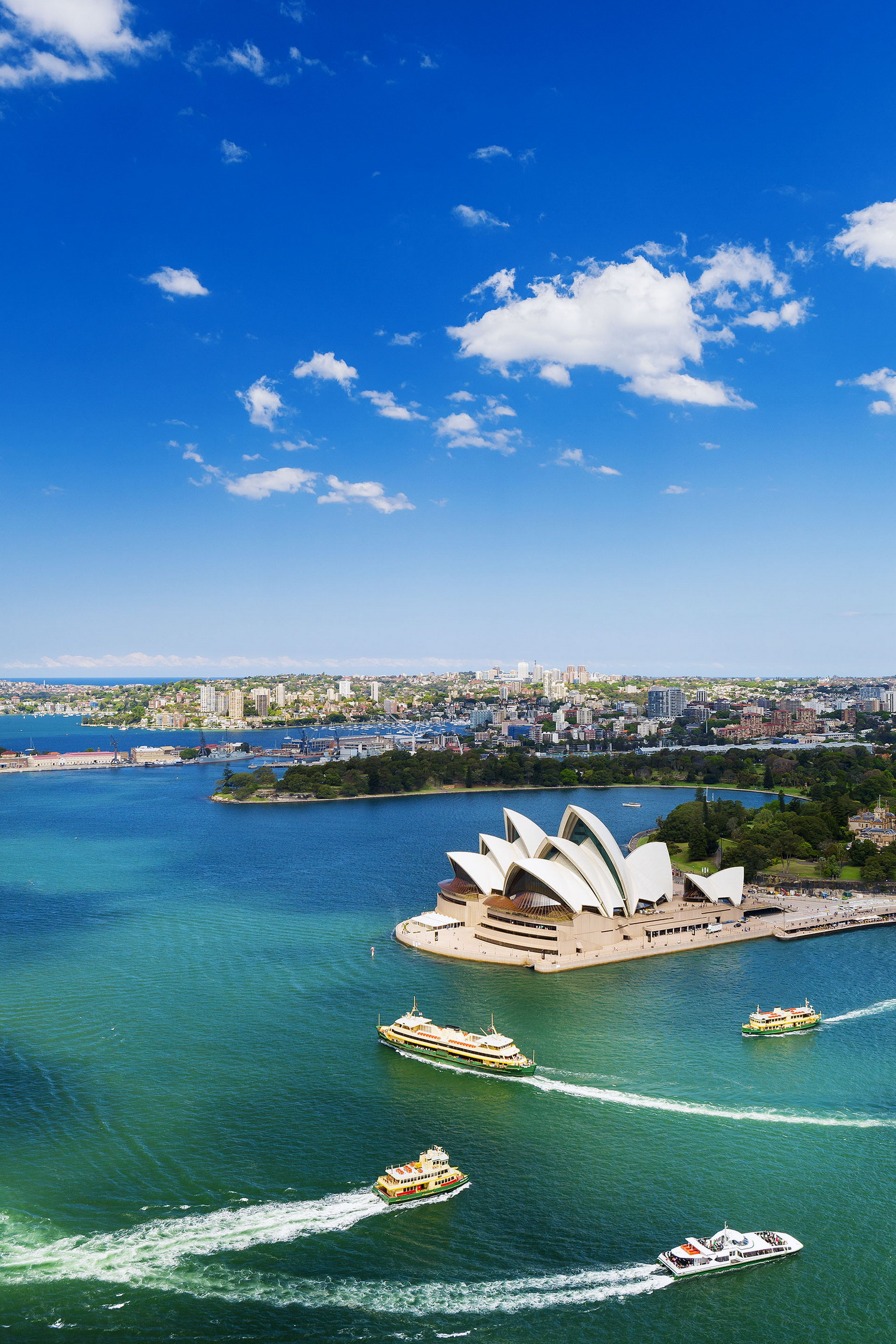 CATHERINE SUTHERLANDLONELY PLANET Sydney Top Experiences Harbour crossing - photo 4