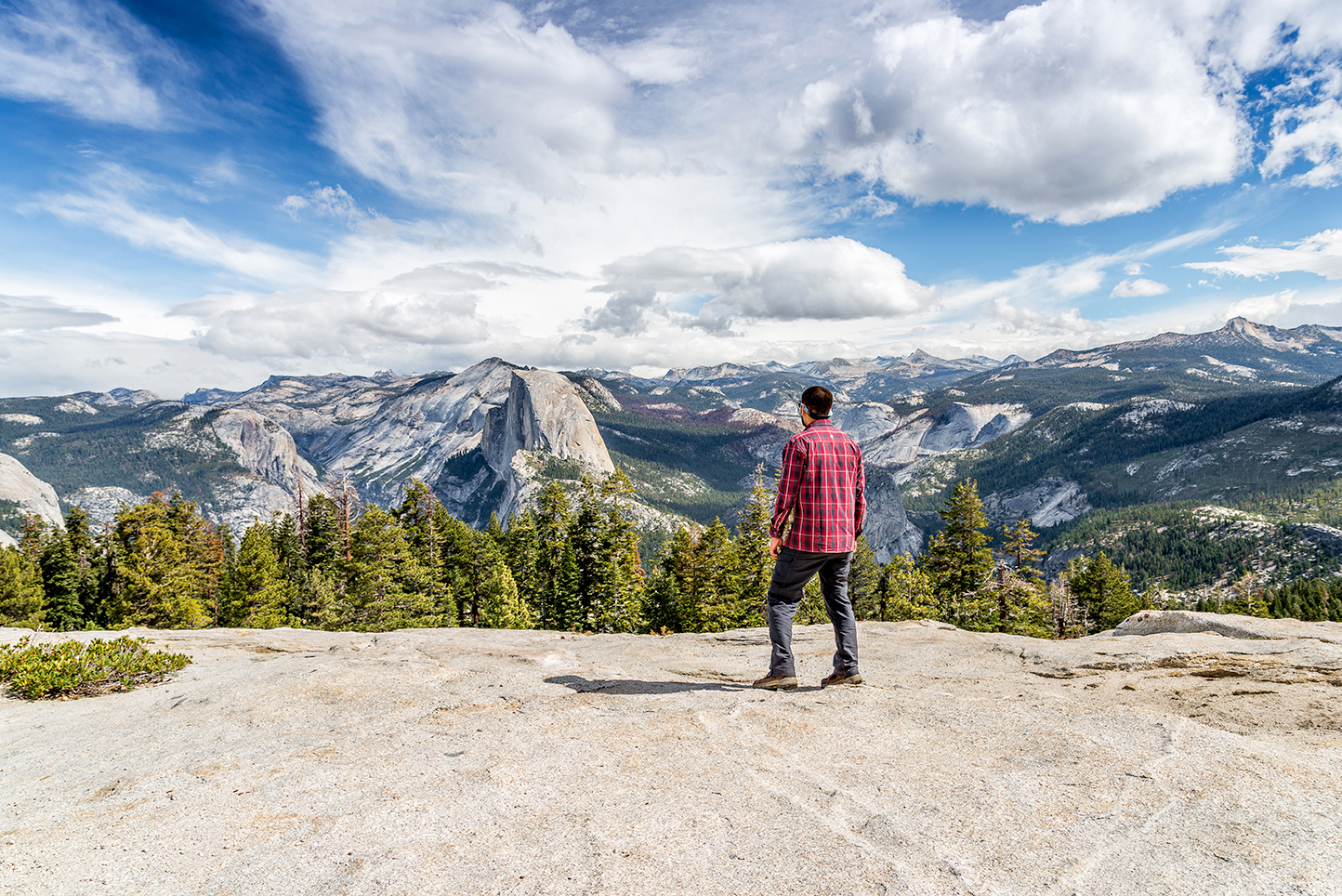 RICHARD BIZICKSHUTTERSTOCK g BIG VIEWS From rugged cliffside beaches to - photo 14