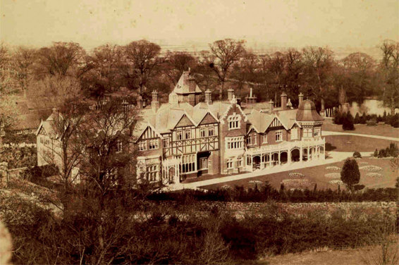 Sir Herbert Leons mansion was originally larger and more architecturally - photo 4