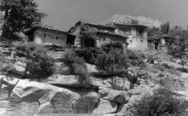 Stone houses with timber frames Ramgul Valley The Ramgul Valley looking - photo 10