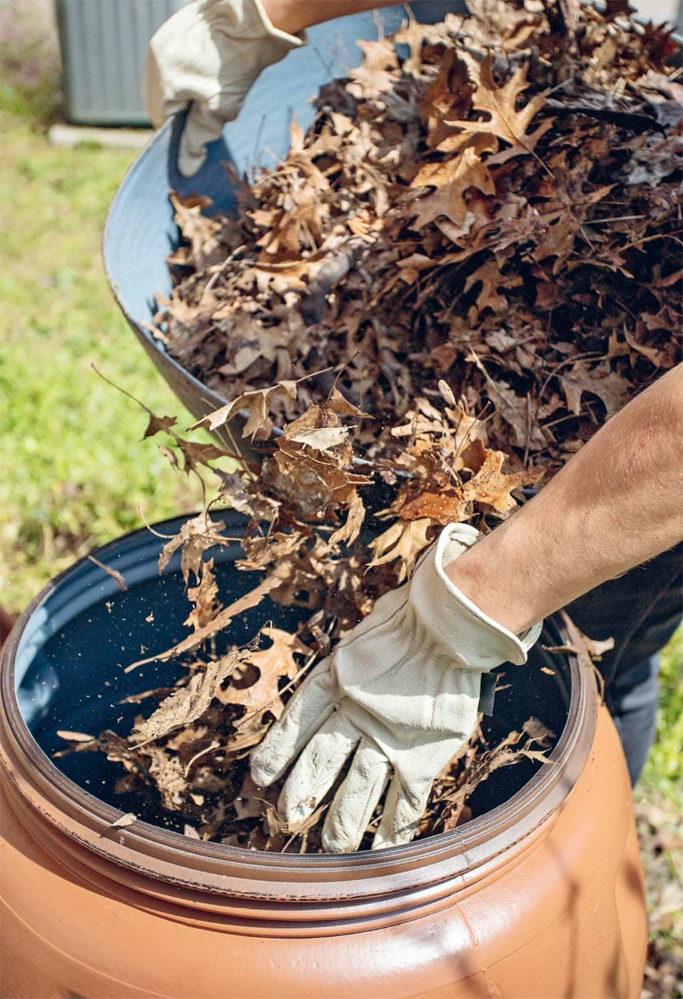 No-Waste Composting Small-Space Waste Recycling Indoors and Out Plus 10 Projects to Repurpose Household Items Into Compost-Making Machines - image 8