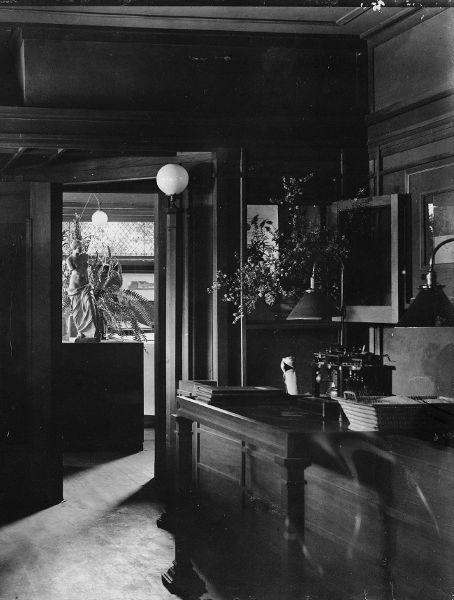 The Oak Park Studio of Frank Lloyd Wright Lisa D Schrenk The University of - photo 2