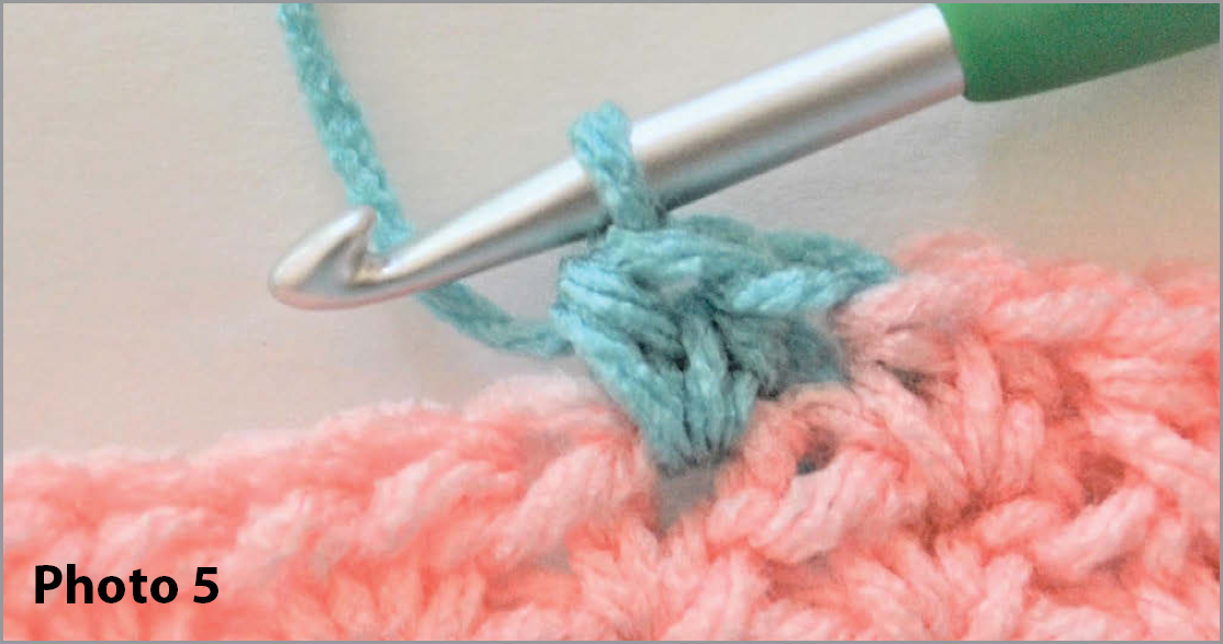 How to Hide Yarn When Carrying Color Up to Next Row When CC is being used in - photo 8