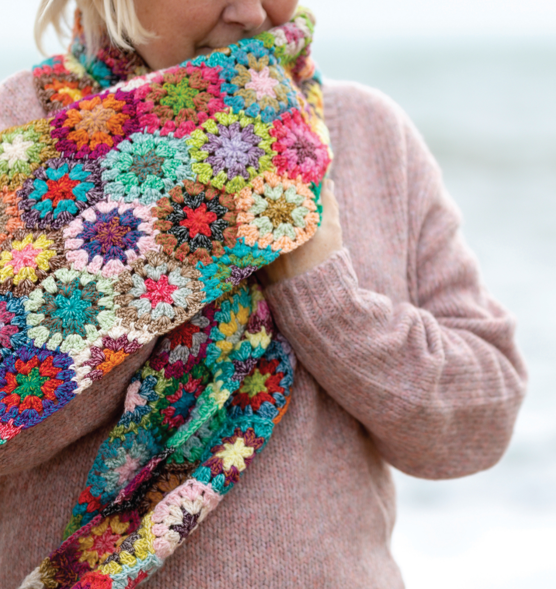 SARAH SHRIMPTON Hello Hexie 20 EASY CROCHET PATTERNS FROM SIMPLE GRANNY - photo 2