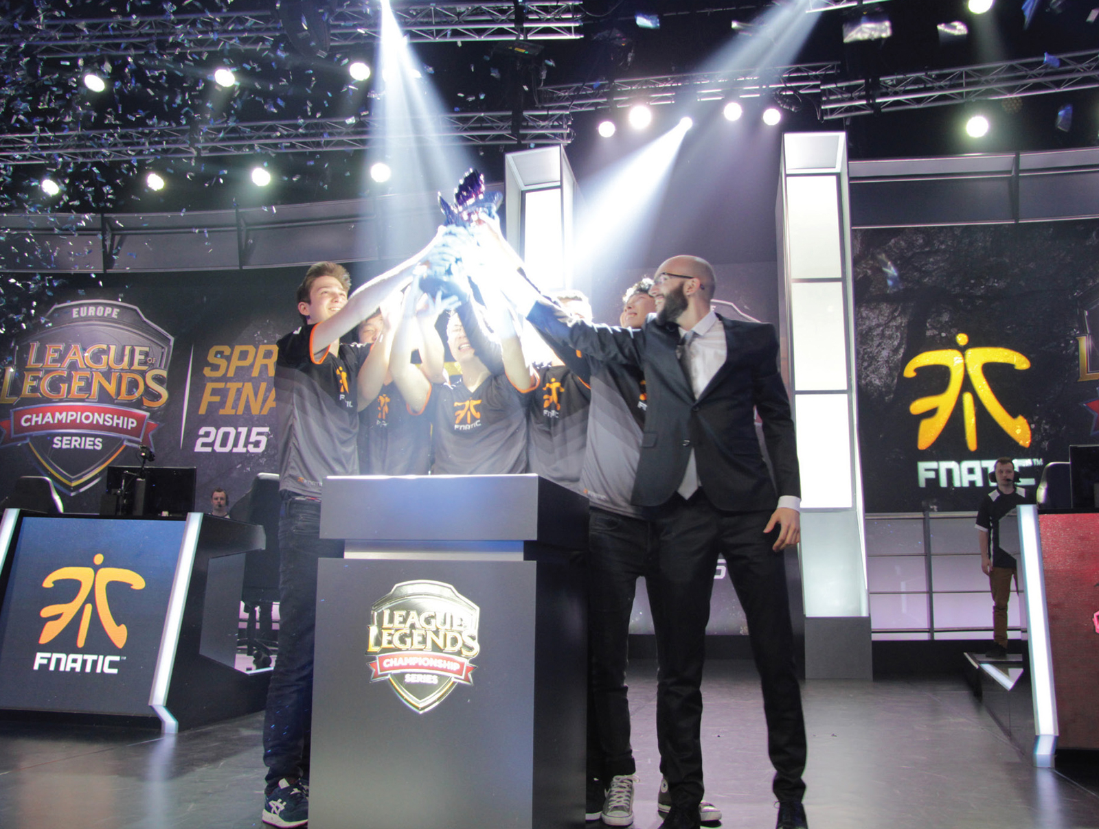 Contents About the Authors Around the world Fnatic stands as a heavyweight in - photo 14