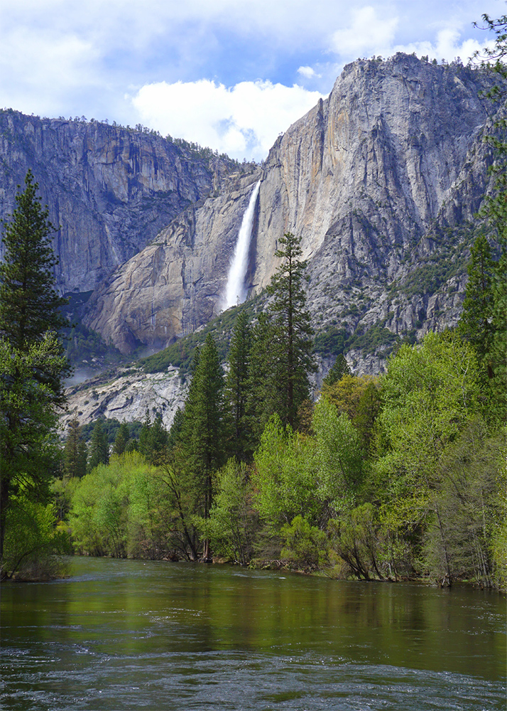 DAY HIKING Yosemite National Park - photo 2