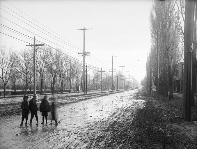 State Street Salt Lake City ca 1907 Used by permission Utah State - photo 1