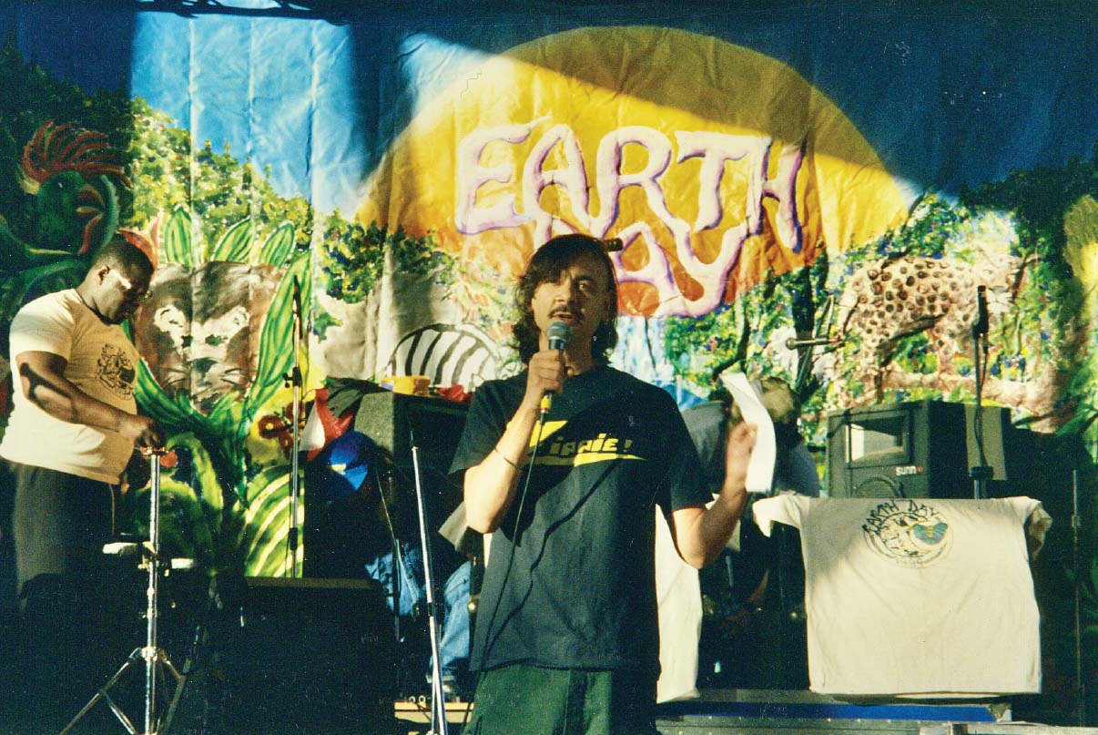 Steve DeAngelo speaking at the kickoff of the Hemp Tour at Penn States Earth - photo 3