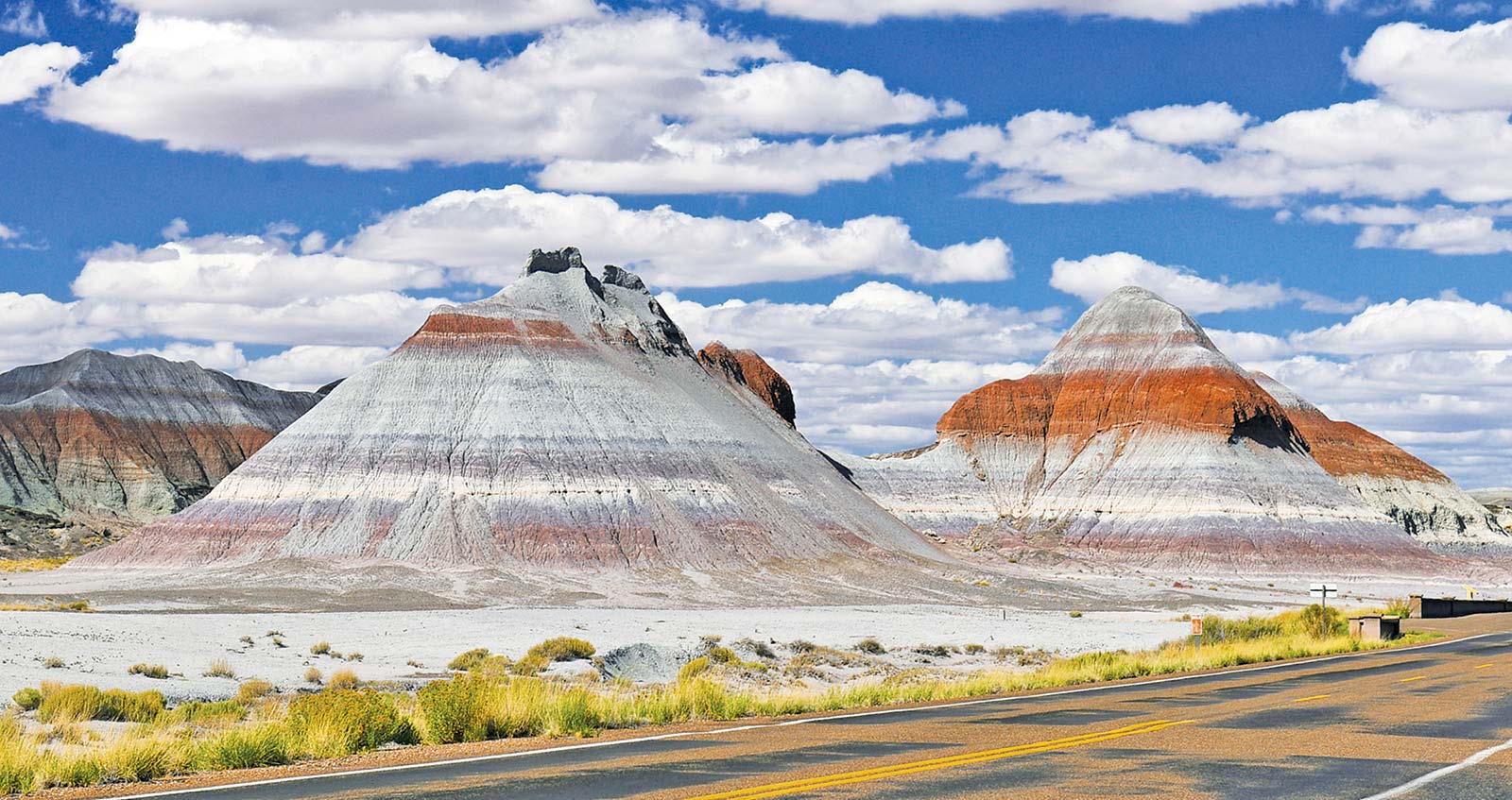 Where to Go Route 66 crosses eight states and three time zones Some of the - photo 5