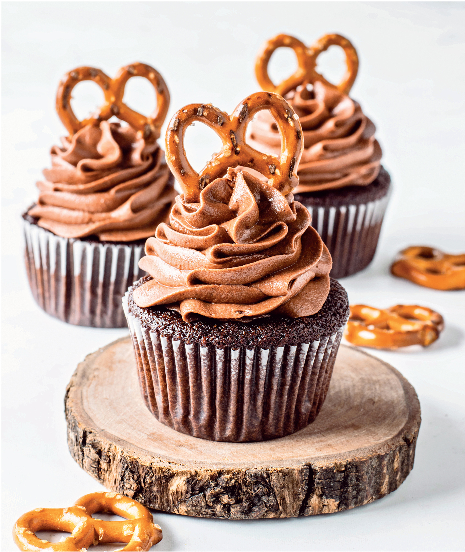 Who doesnt love a good sweet and salty combo In these amazing Nutella Pretzel - photo 8