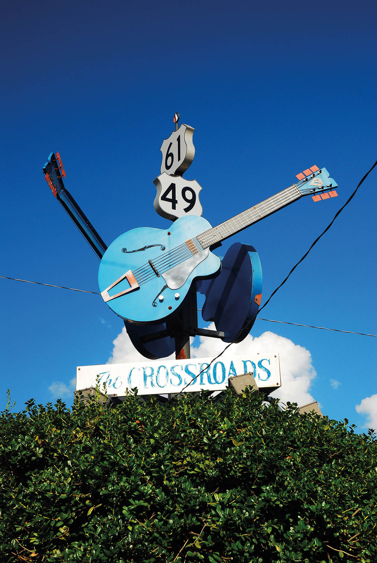 The Robert Johnson Crossroads Legend has it that superstar of blues Robert - photo 7