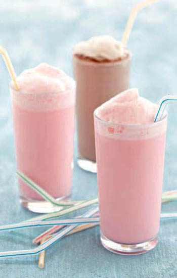 6 scoops chocolate or vanilla ice cream 1 cups 375 ml milk 34 Tbsp 4560 ml - photo 8