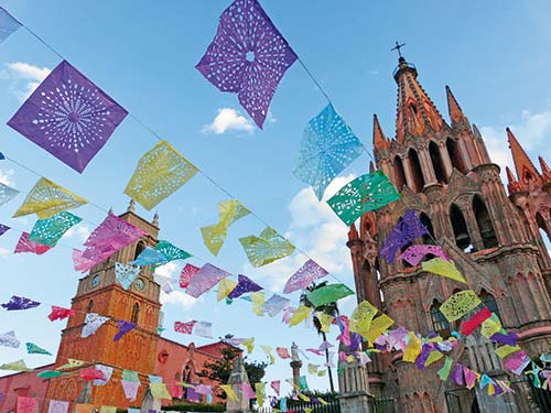 the Parroquia de San Miguel Arcngel Guanajuato Guanajuato is one of Mexicos - photo 14