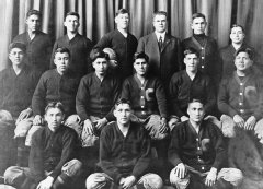 The 1912 Carlisle Indian football team James Francis Thorpe twenty-four back - photo 4