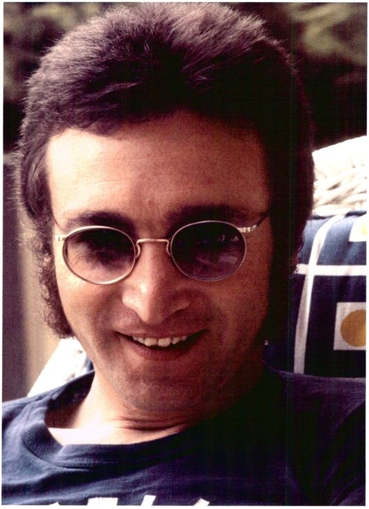 Instamatic Karma Photographs of John Lennon - photo 4