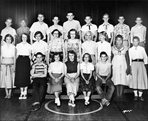 EIGHTH GRADE Pete Rose in his eighth grade class at Saylor Park School Pete - photo 11