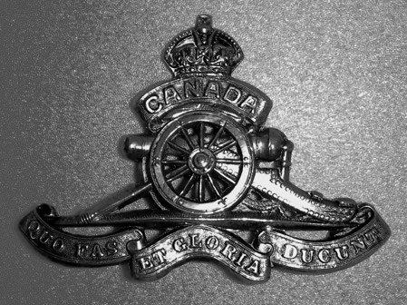 Photo Artillery Cap badge worn by Canadian Gunners during the Great War - photo 3