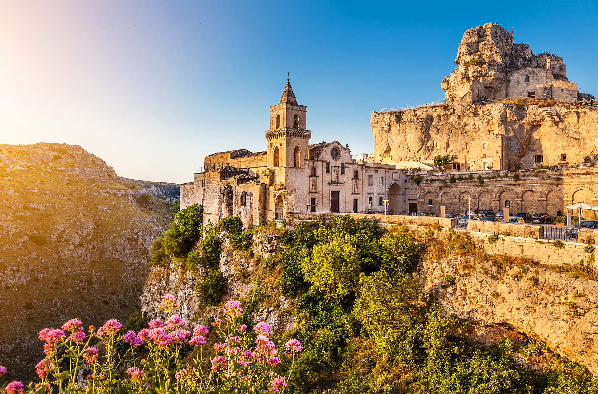 Matera CANADASTOCK SHUTTERSTOCK Frozen in its death throes the - photo 12