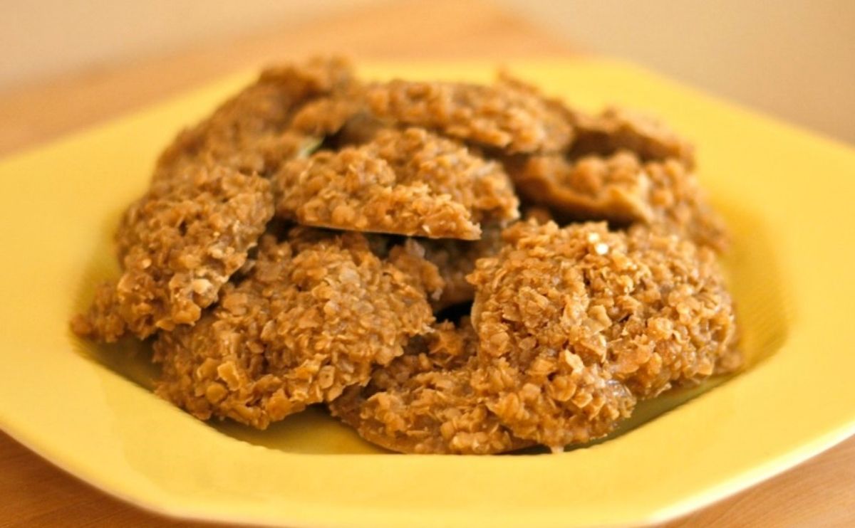 These are THE BEST no-bake salted caramel cookies you can find Dont believe - photo 5