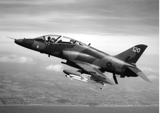 Hawk T1A XX205 armed with 30 mm ADEN cannon pod on the centre-line and a pair - photo 2