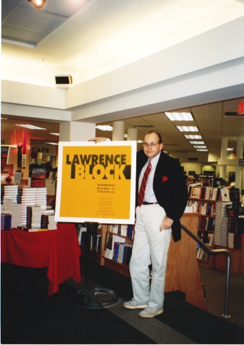 Block at a bookstore appearance in support of A Walk Among the Tombstones his - photo 8